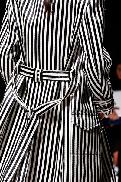 Look 26